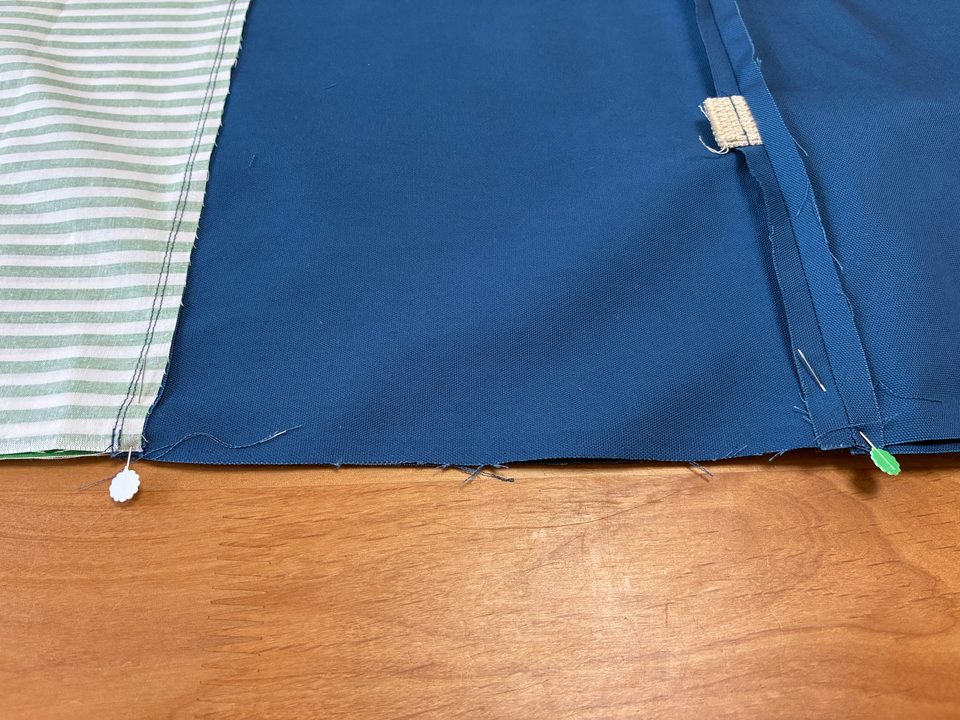 切り替えありの袋を作る時のまち針の位置
